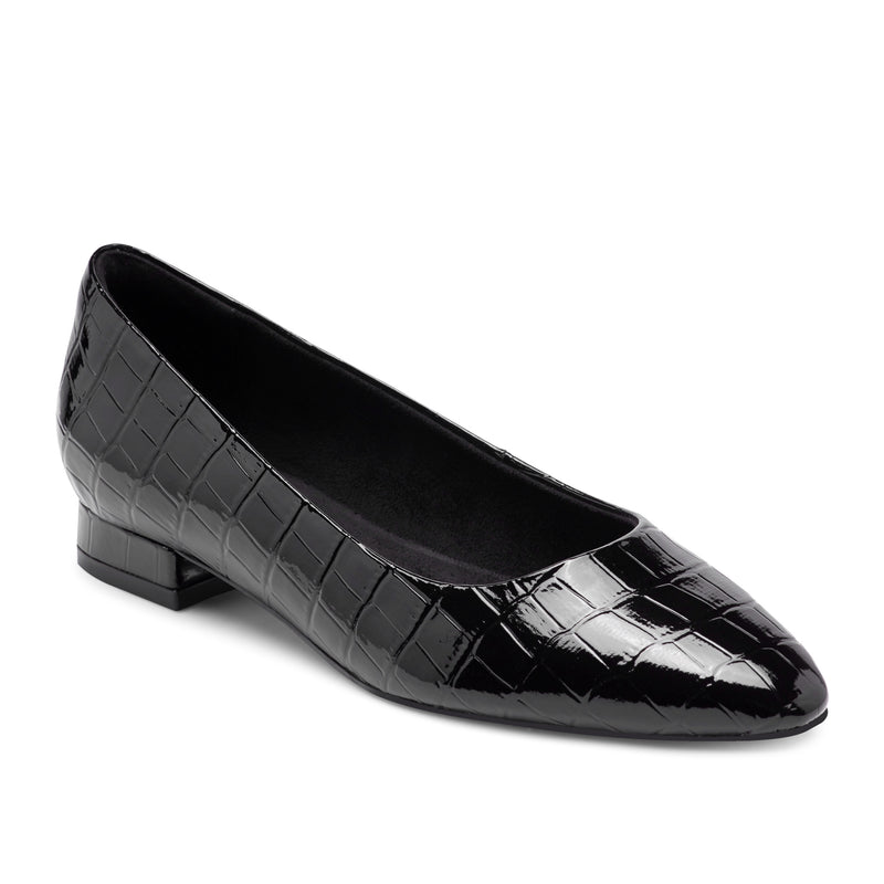 Women's Tessa Total Motion Pointy Toe Dress Flats